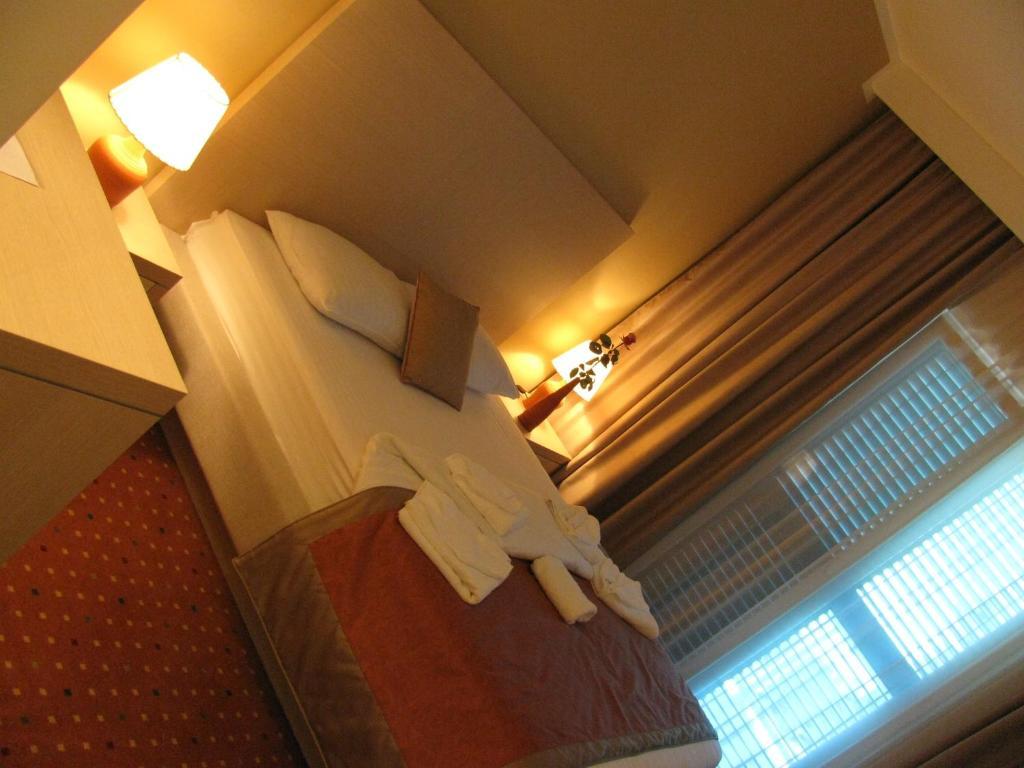Hotel San Tivat Quarto foto